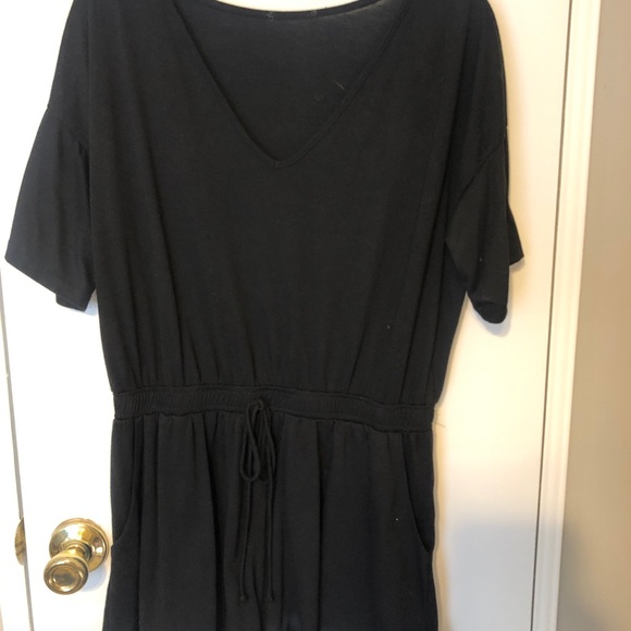 2 rompers, with pockets, black and white striped + black - Picture 2 of 4